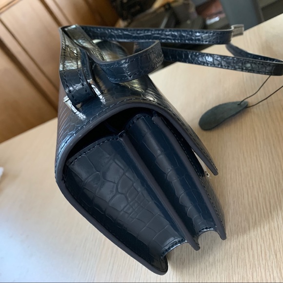 ‼️Hot Deal‼️ Fashion Classic Leather Purse shoulder bag with Crocodile pattern - Picture 7 of 9